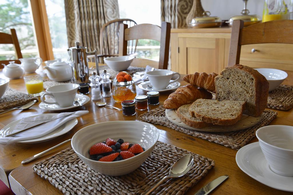 アバーフェルディ Brae House Bed & Breakfast エクステリア 写真